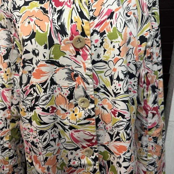 Kenar Vibrant Floral Jacket - Picture 4 of 11